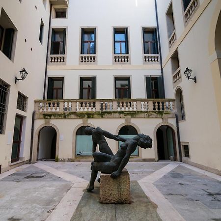 Residenza Corso Palladio 159 วิเชนซา ภายนอก รูปภาพ